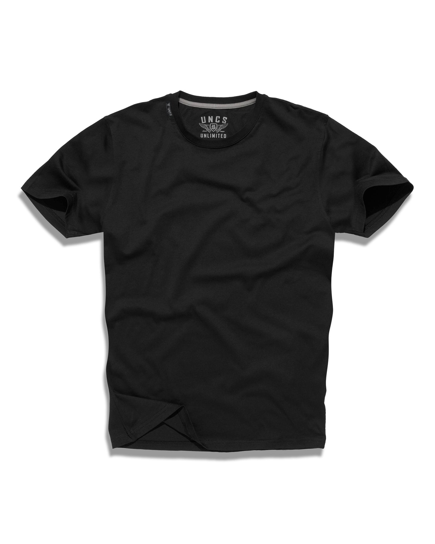 Pánske tričko BASIC V BLACK