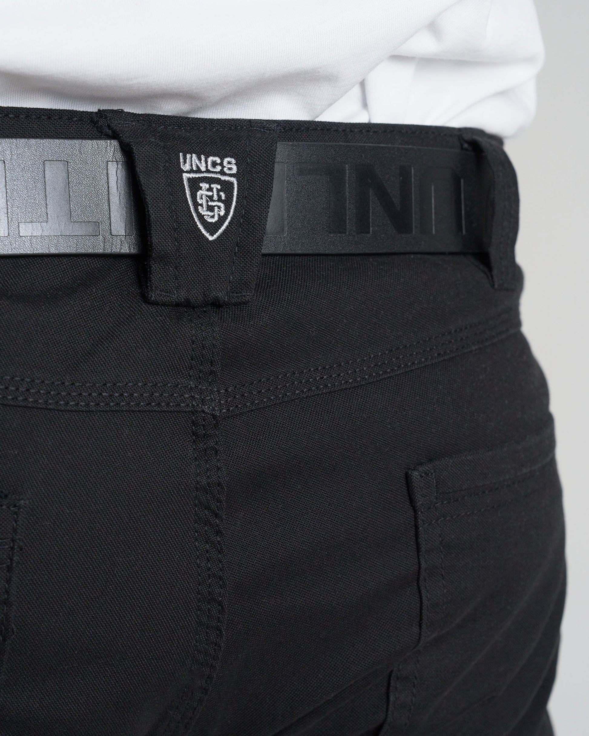 Pánske kraťasy BROOK II BLACK