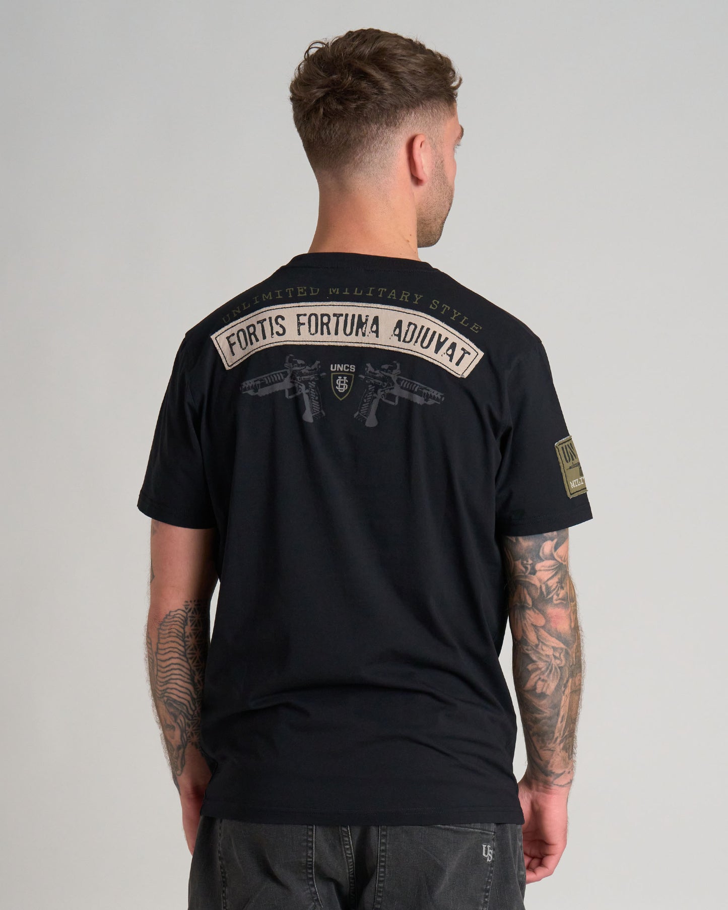 Pánske tričko GUNS II BLACK