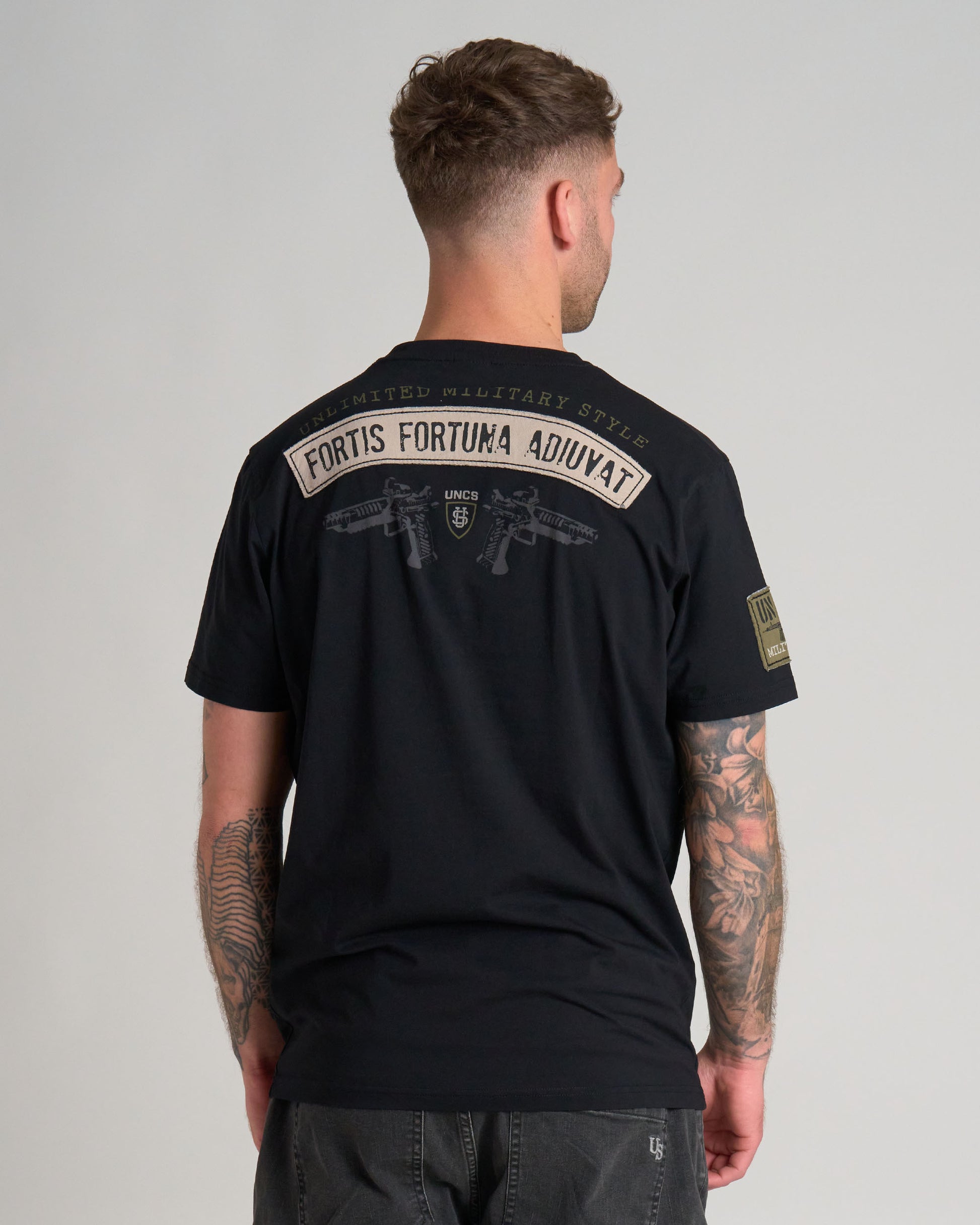 Pánske tričko GUNS II BLACK