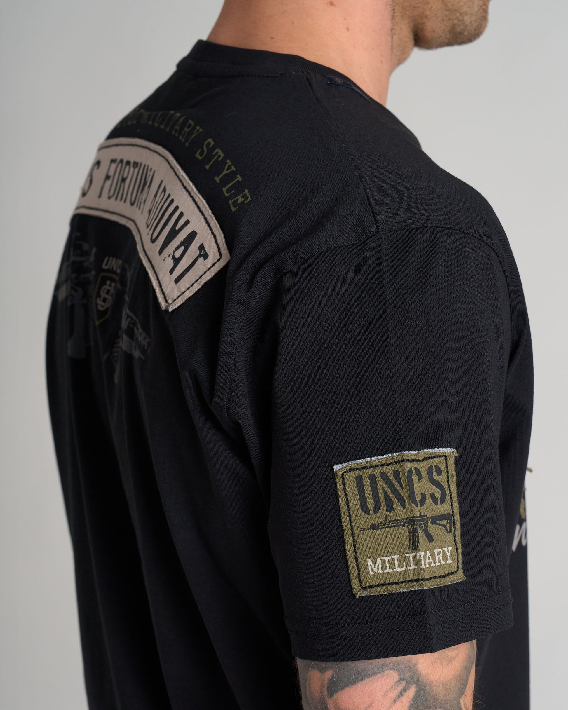 Pánske tričko GUNS II BLACK