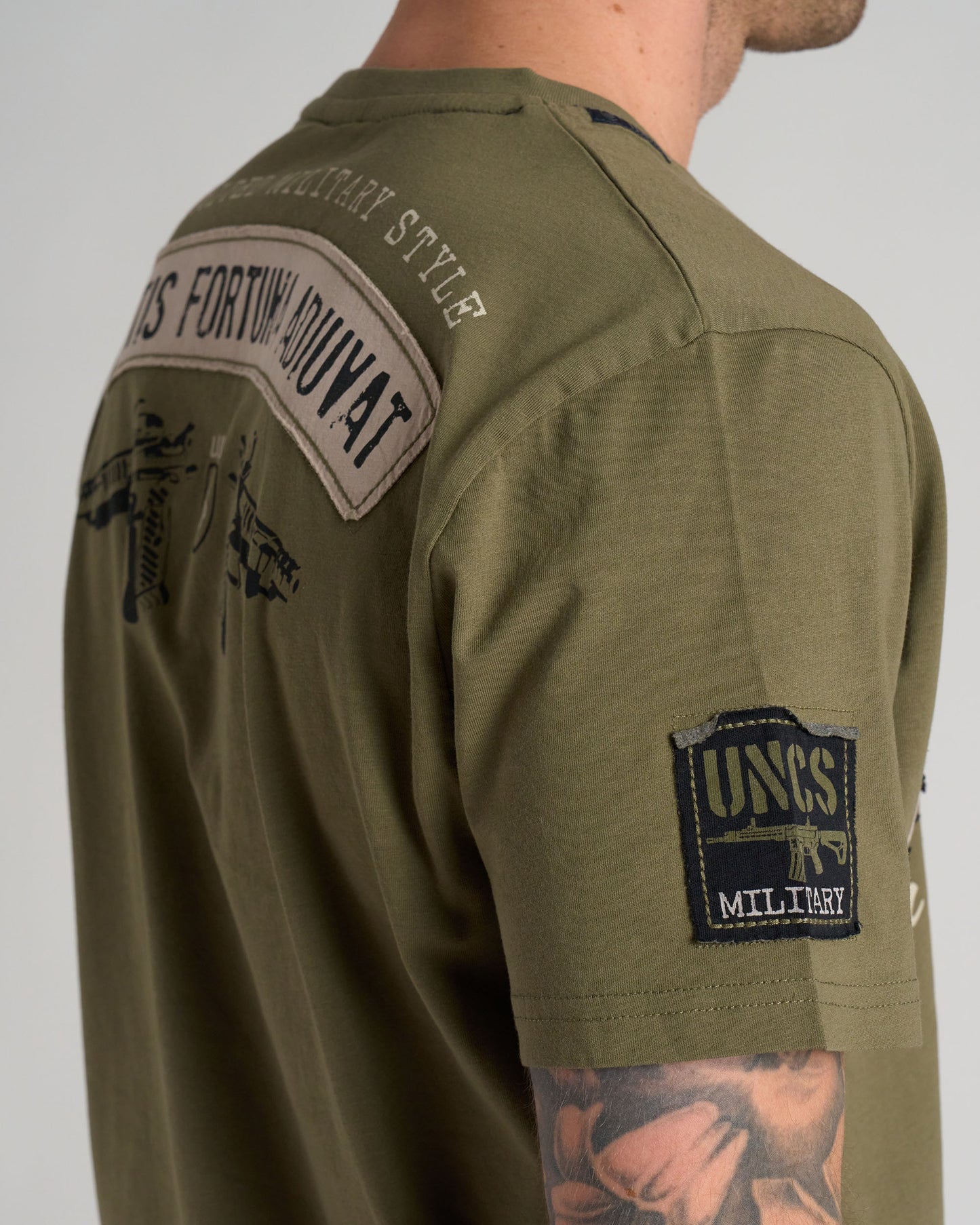 Pánske tričko GUNS II KHAKI