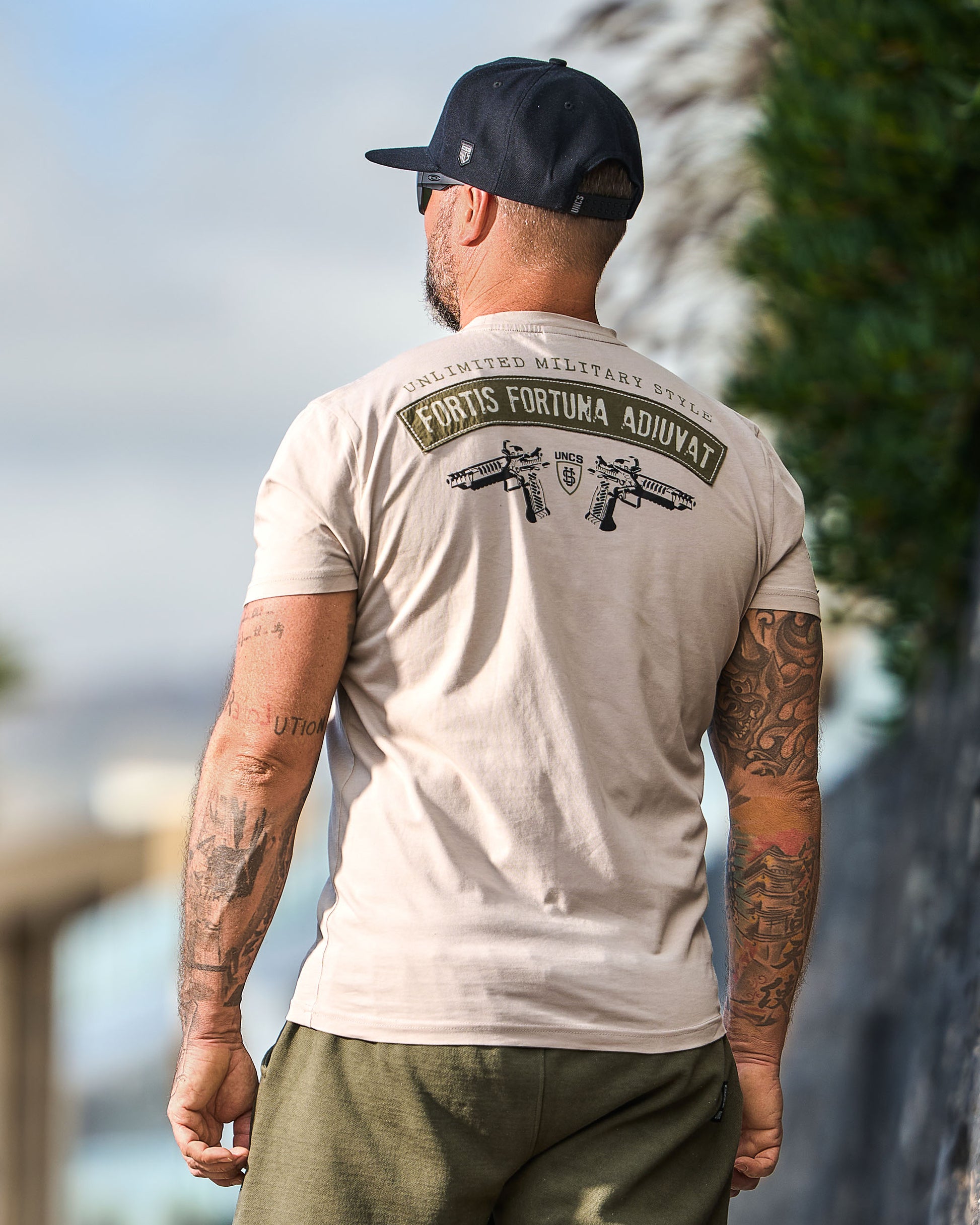 Pánske tričko GUNS II SAND