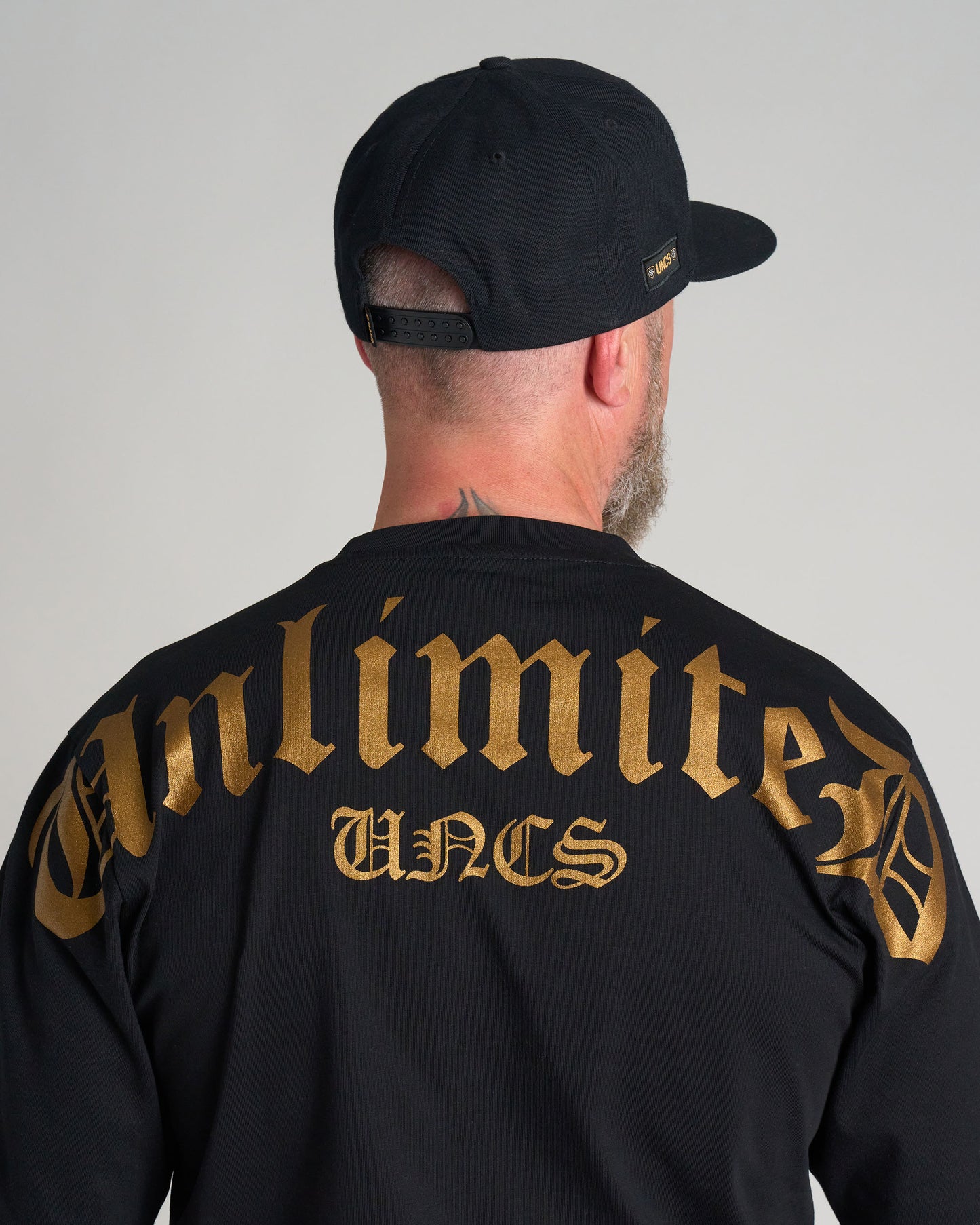 Pánske tričko UNLIMITED (OVERSIZE) BLACK/GOLD