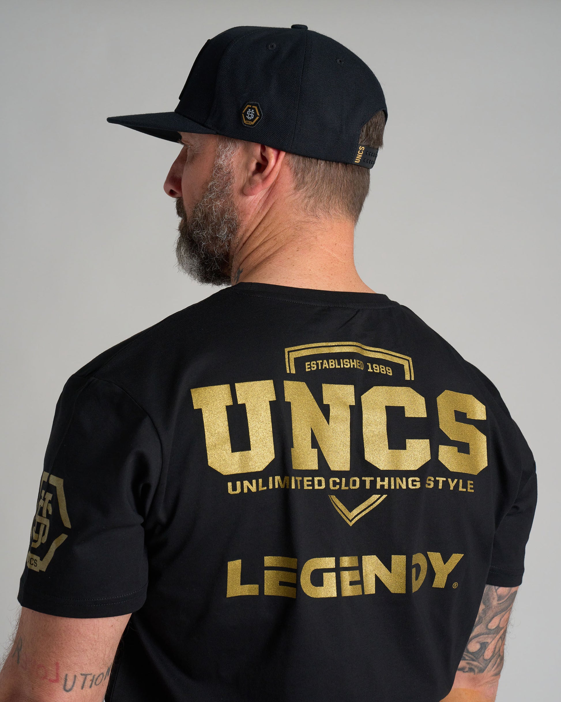 Pánske tričko LEGENDY BLACK